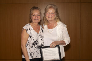 Former BOV Rector Dori Eglevsky with her daughter, Cristy Eglevsky Reeder '93. Photo by Karen Pearlman.